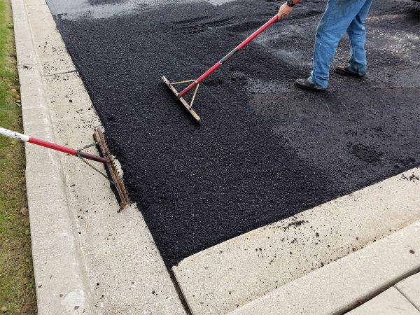 Cost of Asphalt Driveway Service in Modesto